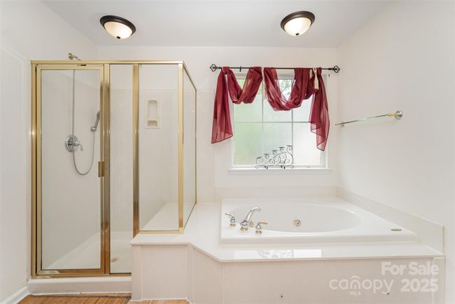 1801 Briarcrest Dr Nw, House other with 5 bedrooms, 3 bathrooms and null parking in Charlotte NC | Image 36