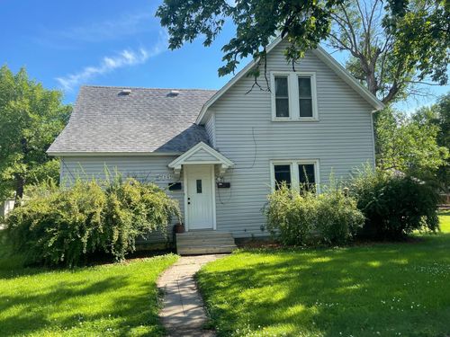 516 9th Ave W, Alexandria, MN, 56308-2202 | Card Image
