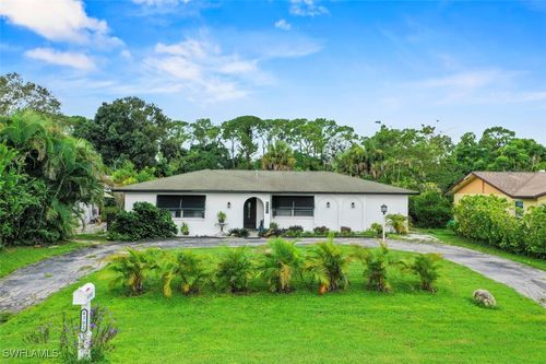 4302 Parrot Ave, NAPLES, FL, 34104-4642 | Card Image