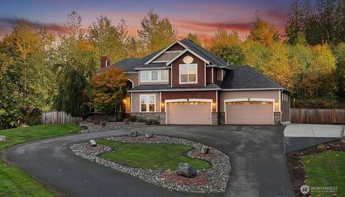 17230 53rd St Se, Snohomish, WA, 98290-8701 | Card Image