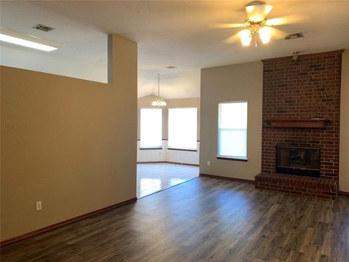 2909 Sandstone Drive, Norman, OK, 73071 | Card Image