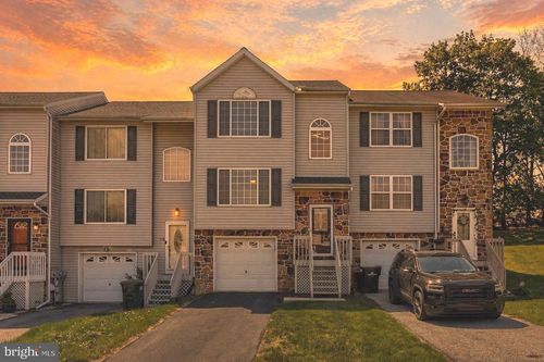 174 Riders Way, LEBANON, PA, 17042-8701 | Card Image