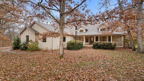 606 Slippery Rock Dr, Dixon, IL, 61021-7364 | Card Image