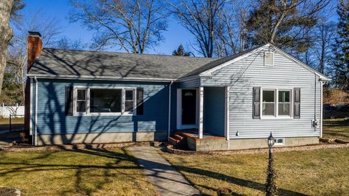 25 Pershing Ave, Acushnet, MA, 02743-2526 | Card Image