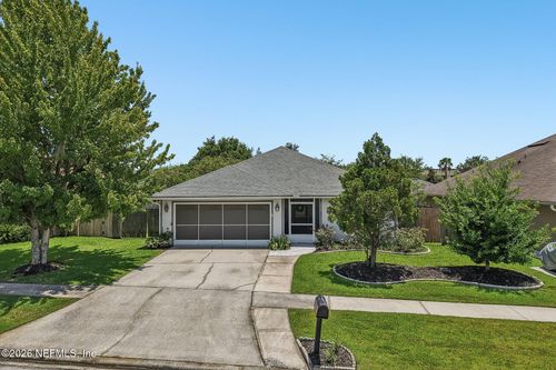 2025 Frogmore Dr, Middleburg, FL, 32068-6570 | Card Image