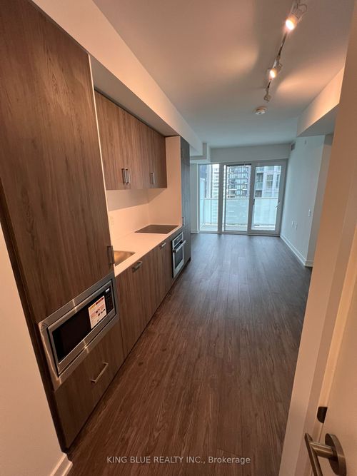 2216-88 Queen Street E, Toronto, ON, M5C1S1 | Card Image