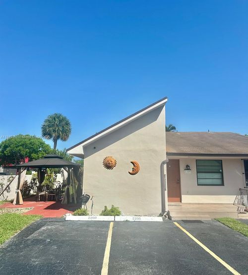 1-2200 Sw 122nd Ave, Miami, FL, 33175-7343 | Card Image