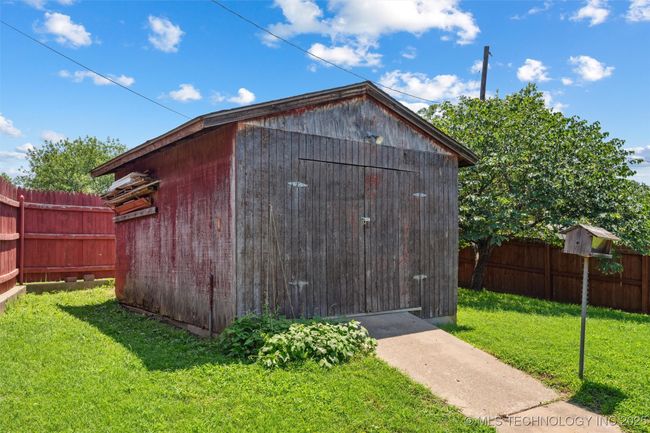 300 Se Waverly Ave, House other with 3 bedrooms, 1 bathrooms and null parking in Bartlesville OK | Image 25