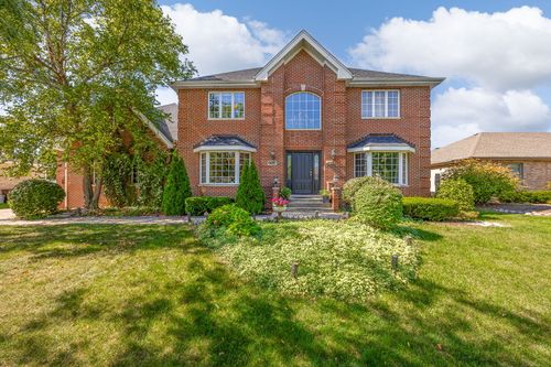 17224 Briar Dr, Tinley Park, IL, 60487-5400 | Card Image