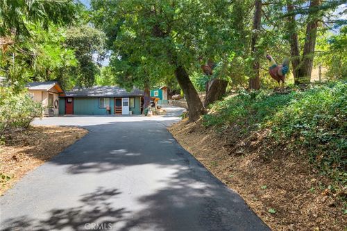 39065 Oak Glen Rd, Oak Glen, CA, 92399-9599 | Card Image