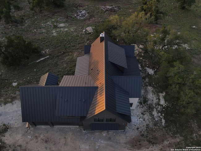 166 Restless Wind, House other with 4 bedrooms, 5 bathrooms and null parking in Spring Branch TX | Image 4