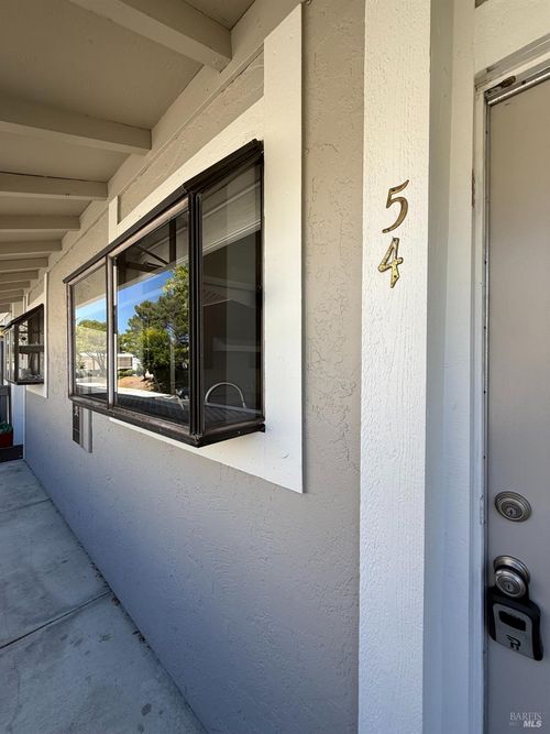 54-900 Southampton Rd, Benicia, CA, 94510-1845 | Card Image