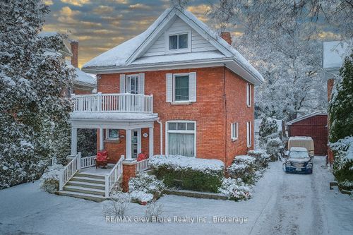 714 4th Ave E, Owen Sound, ON, N4K2N6 | Card Image