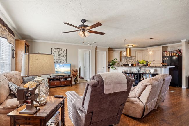 107 Rippetoe St, House other with 3 bedrooms, 2 bathrooms and null parking in Lipan TX | Image 4