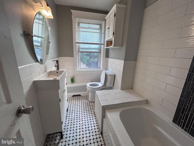 518 Cypress St, Home with 3 bedrooms, 1 bathrooms and null parking in YEADON PA | Image 9
