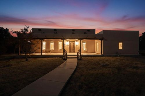 112 Ten Pines Rd W, Torreon, NM, 87061-7055 | Card Image