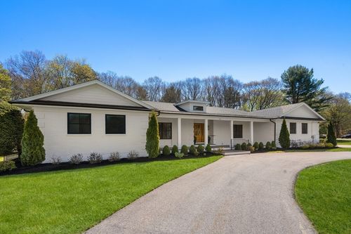 142 Buckskin Dr, Wayland, MA, 01778 | Card Image