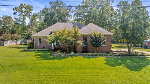 132 Ashton Cir, Fayetteville, TN, 37334-9272 | Card Image