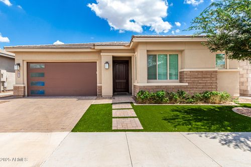 2831 E Los Gatos Dr, Phoenix, AZ, 85050-8271 | Card Image