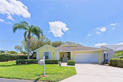 2592 Se 7th Ct, HOMESTEAD, FL, 33033-5210 | Card Image