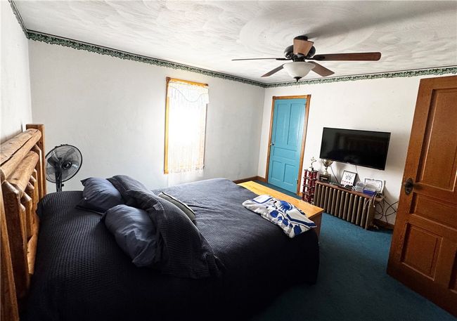 211 Stephens St, House other with 4 bedrooms, 4 bathrooms and 3 parking in Vanderbilt PA | Image 34