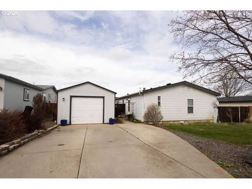 2225 Terra Lea Ct, LaGrande, OR, 97850 | Card Image