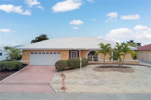 12196 Matlacha Blvd, MATLACHA ISLES, FL, 33991-1680 | Card Image
