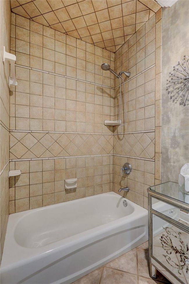 Guest Bath | Image 38