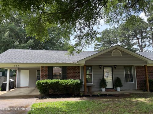 203 Lanelle Cv, Senatobia, MS, 38668-2306 | Card Image
