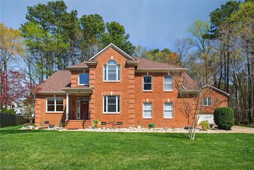 111 Leyland Ct, Yorktown, VA, 23693-5720 | Card Image