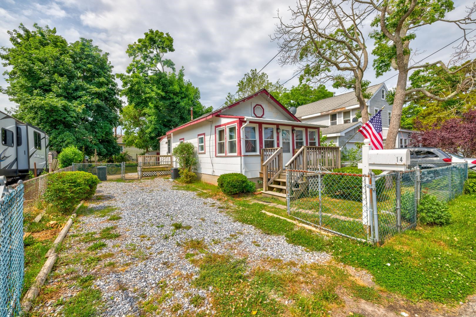 Hudson Ave, Villas, NJ 08251