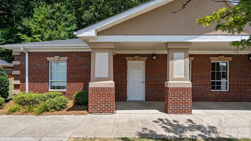 100-9719 Northeast Pkwy, Matthews, NC, 28105-9713 | Card Image
