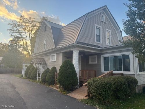 945 Franklin Ave, Salem, OH, 44460-3801 | Card Image