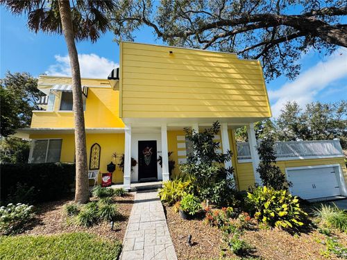 2015 E Beacon By Way, Lakeland, FL, 33803-2611 | Card Image