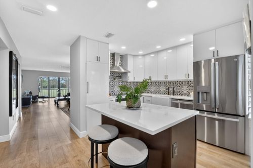 apt-24j-21650 Juego Cir, Boca Raton, FL, 33433-2067 | Card Image