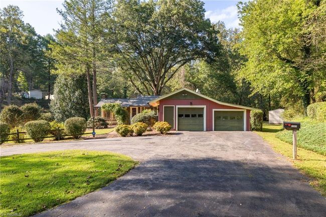 5305 Shattalon Dr, House other with 2 bedrooms, 2 bathrooms and null parking in Winston-Salem NC | Image 9