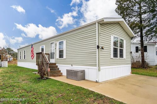 45 Beaver Ave, Whiting, NJ, 08759-3604 | Card Image