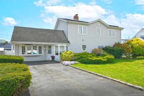 7 Low Ln, Levittown, NY, 11756-4511 | Card Image