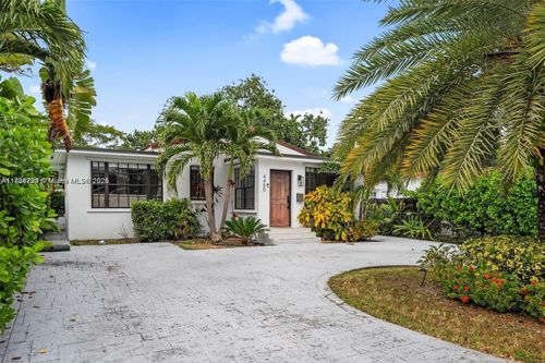 4455 Sw 10th St, Miami, FL, 33134-2558 | Card Image