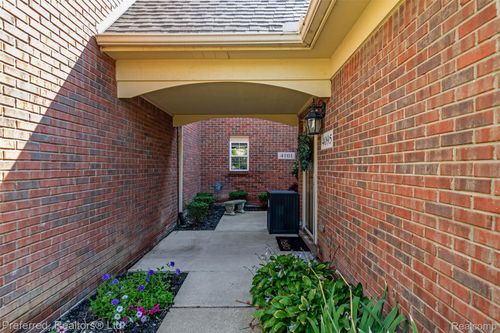 4101 Cornerstone Dr, Canton, MI, 48188-7911 | Card Image