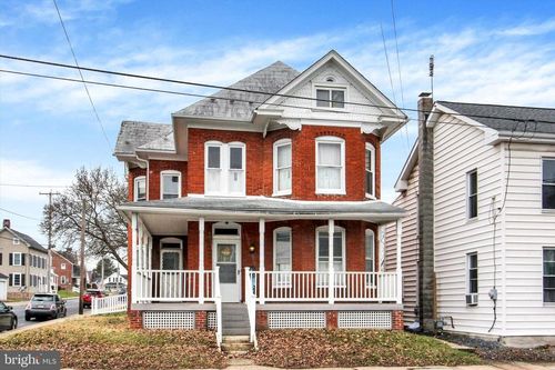 102 N Queen St, LITTLESTOWN, PA, 17340-1218 | Card Image