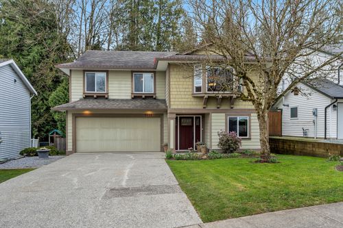 9348 214 B Street, House other with 4 bedrooms, 3 bathrooms and 6 parking in Langley BC | Card Image