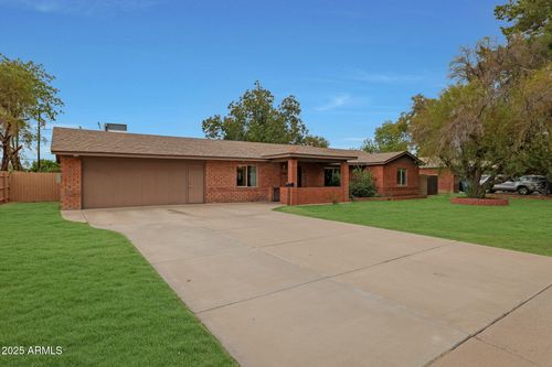 2226 E Fairmount Ave, Phoenix, AZ, 85016-6107 | Card Image