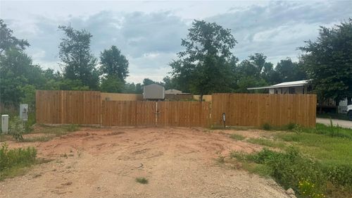 836 Road 5605, Cleveland, TX, 77327-5625 | Card Image