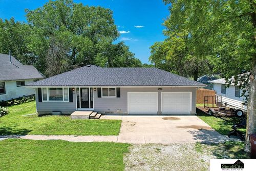 515 S 5th St, Eagle, NE, 68347-1001 | Card Image