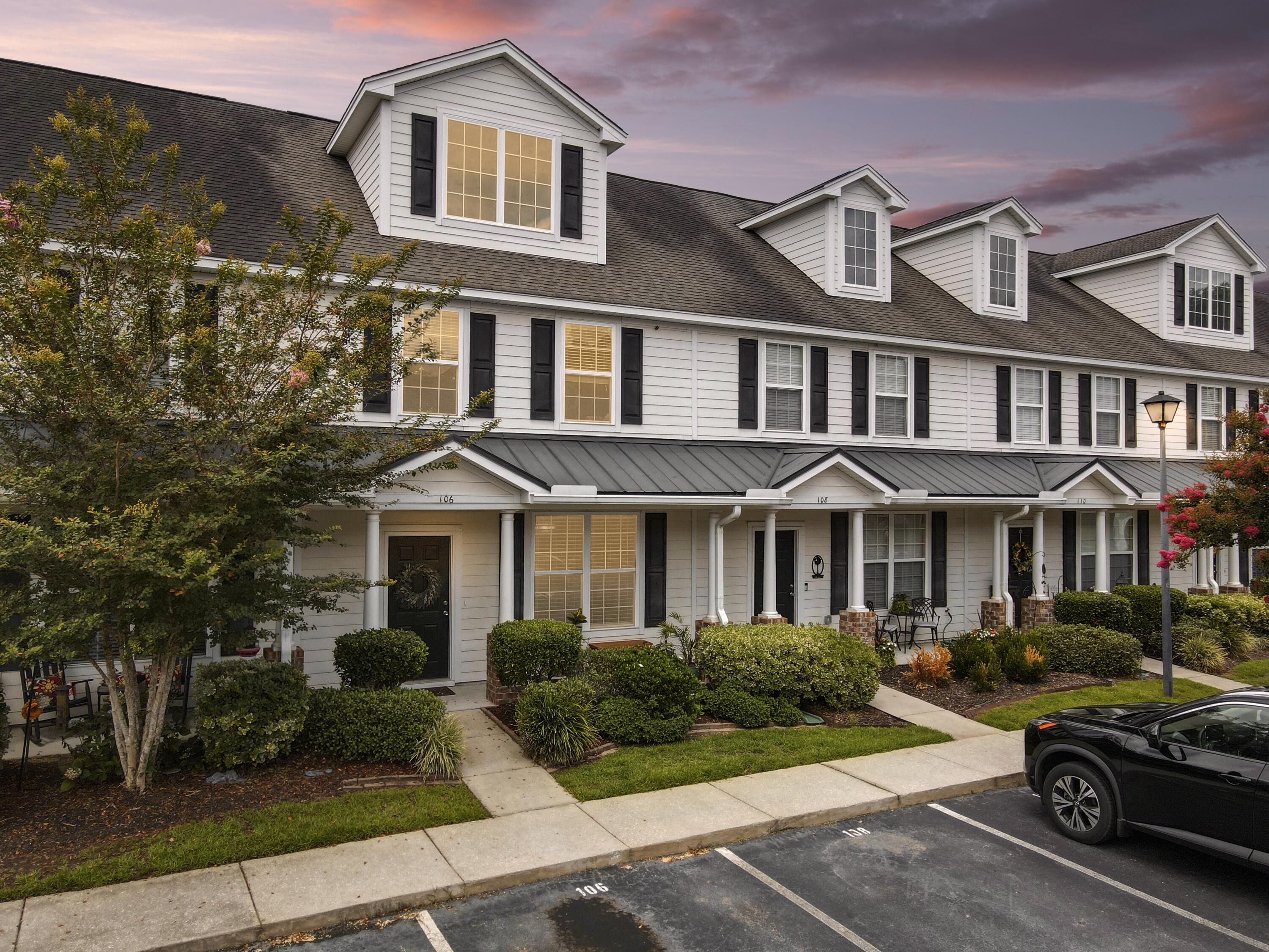 Hemingway Cir, Summerville, SC 29483