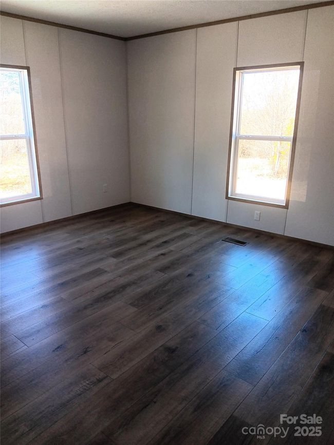 Primary Bedroom | Image 21