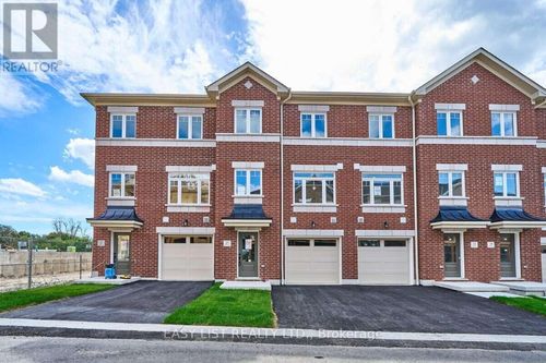 27 Nady Lane, Clarington (Newcastle), ON, L1B0X4 | Card Image
