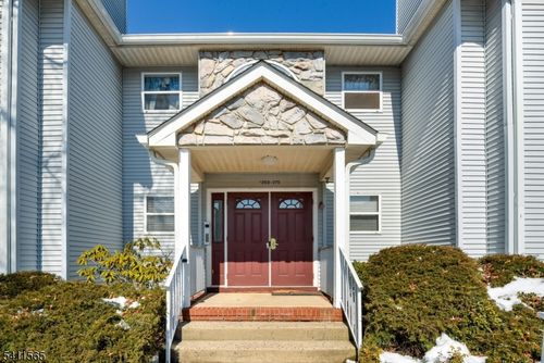 268 Dorset Ct, Piscataway, NJ, 08854-2189 | Card Image