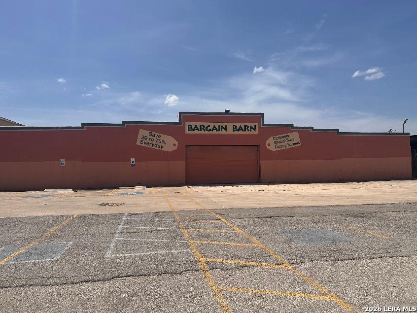1547 S Zarzamora St, San Antonio, TX 78207
